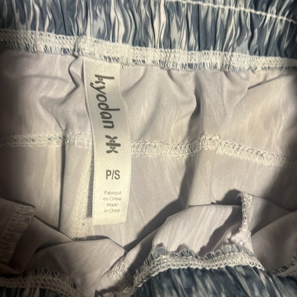 Kyodon Capri Pants - Picture 2 of 2